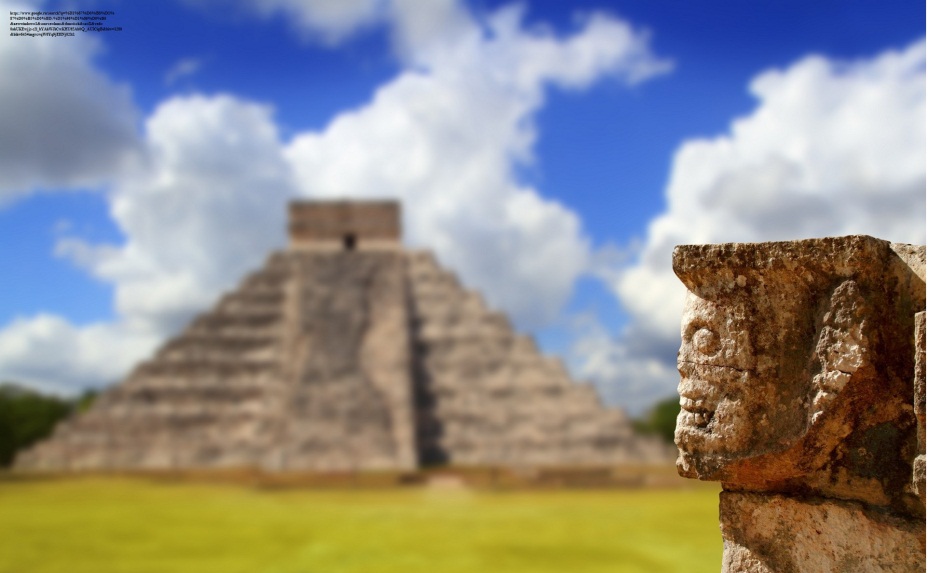 C:\Users\Администратор\Desktop\003_Meksika_Chichen-Ica_Chichen_Itza_Tzompantli_the_Wall_of_Skulls_Foto_lunamarina_-_Depositphotos.jpg